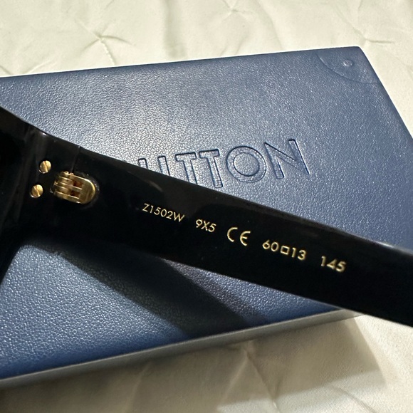 Mens . Louis Vuitton. (New authentic 100%  Z1502W 
Evidence Sunglasses - Picture 3 of 11